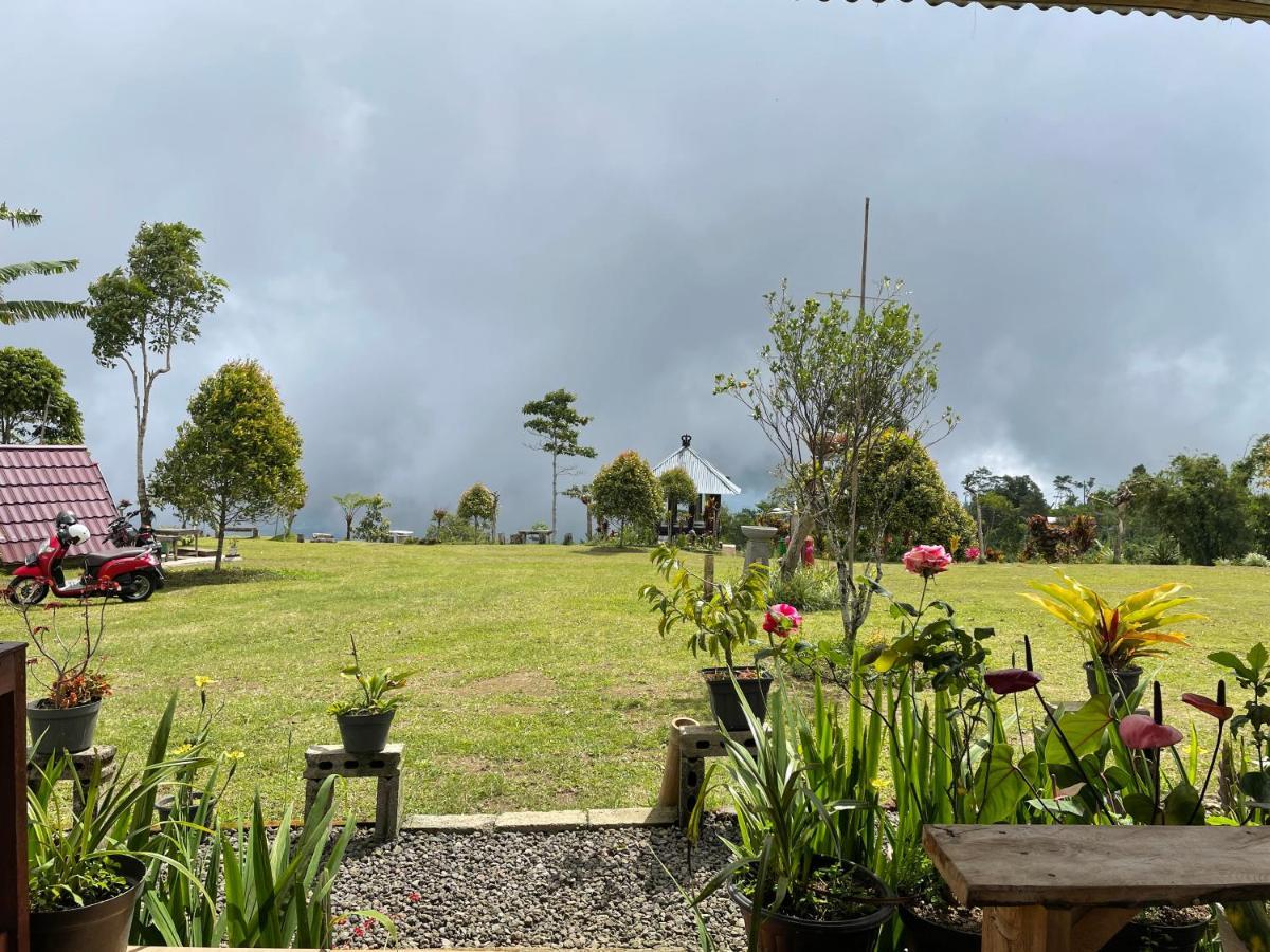 Bugo Camp Glamping & Natural Activity Munduk Esterno foto
